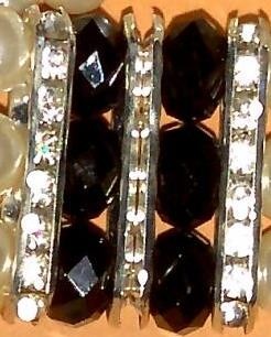 Armband, drie parelsnoeren