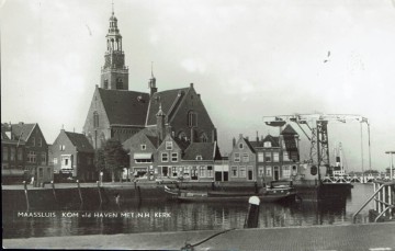 Maassluis - Kom van de Haven met N.H. Kerk