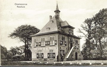 Oostvoorne - Raadhuis